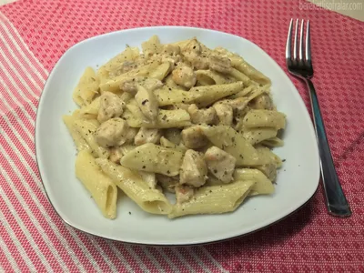 Kremalı Tavuklu Makarna