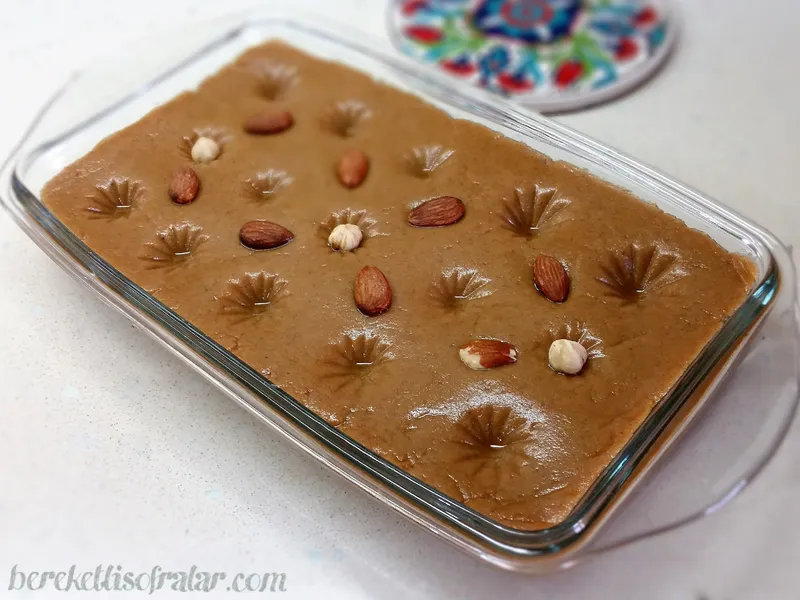 Un Helvası Tarifi (Tam Buğday Unlu)