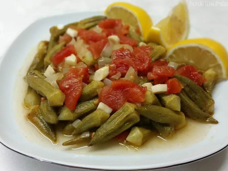 Zeytinyağlı Bamya Yemeği