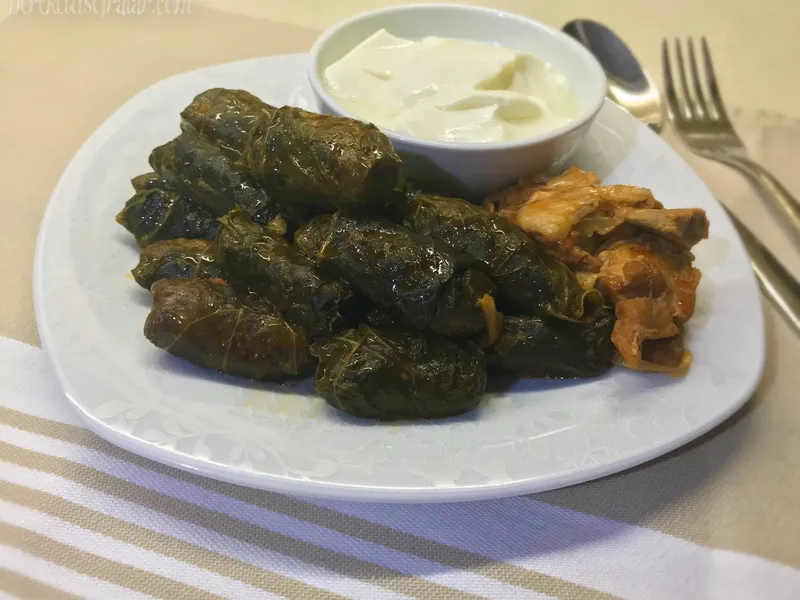 Etli Karalahana Sarması